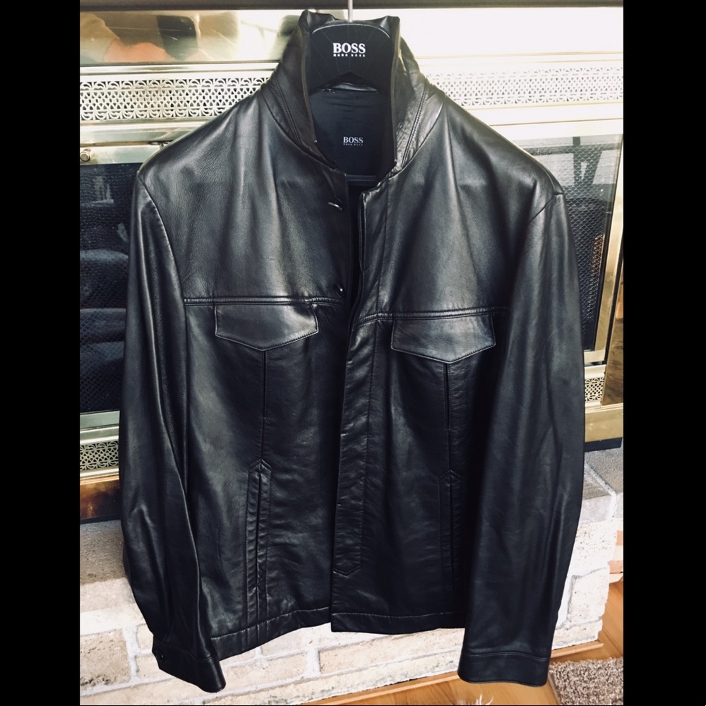 HUGO BOSS Black Leather Jacket. 44R L/XL. Quality!